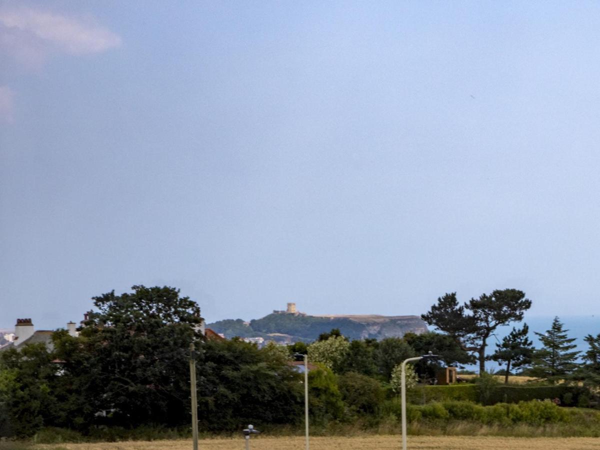 Pass The Keys Amazing 4 Bedroom Property- Hot Tub & Sea Views Scarborough Exterior foto